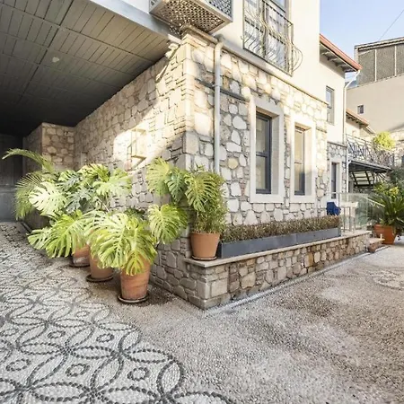 Spectacular Penthouse With Terrace Near Hadrian's Gate