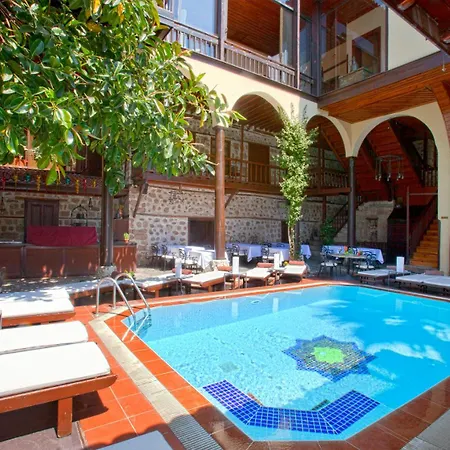 Spectacular Penthouse With Terrace Near Hadrian's Gate * Antalya