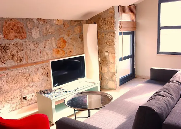 Spectacular Penthouse With Terrace Near Hadrian's Gate Homestay Antalya