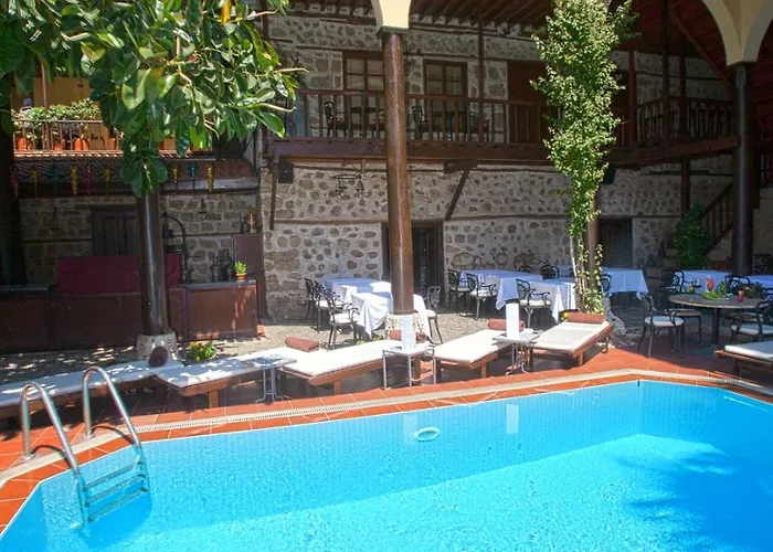 Spectacular Penthouse With Terrace Near Hadrian's Gate Проживание в семье *